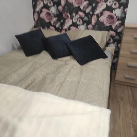 شقة Walbrzych Pilsuckiego News Apartament المظهر الخارجي الصورة